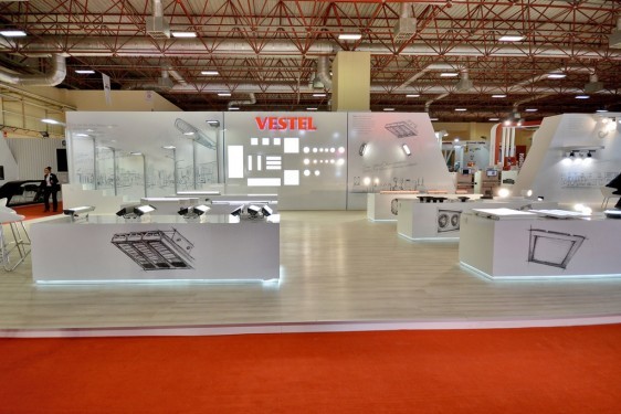 Led&Ligthing 2015 02